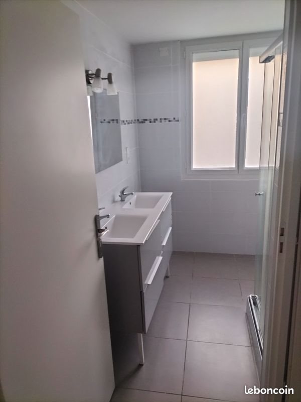 Appartement à louer, 42m², Réguiny
