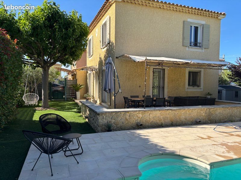 Maison à louer, 110m², Jonquerettes