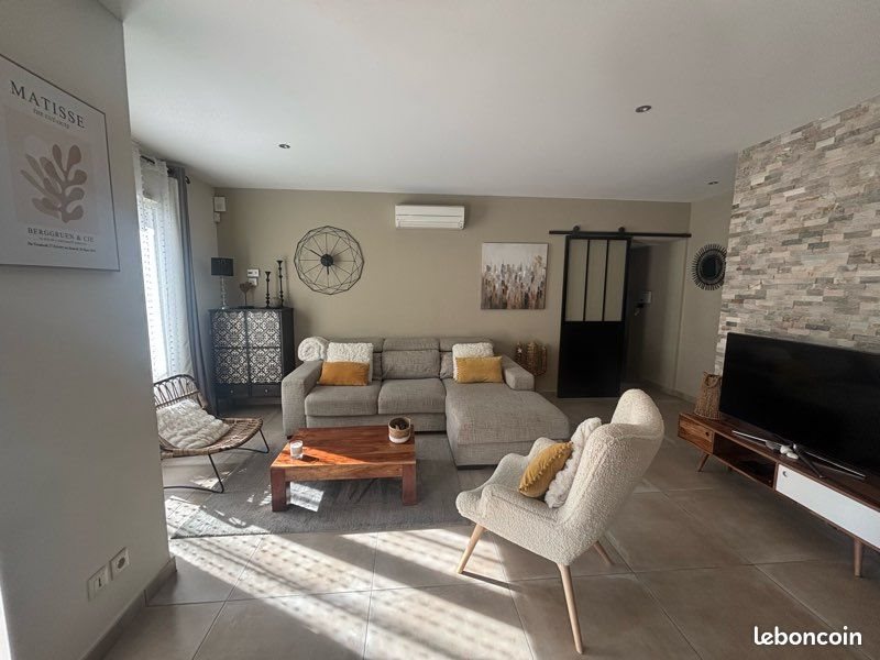 Maison à louer, 110m², Jonquerettes