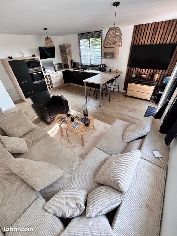 Appartement à louer, 50m², Theix