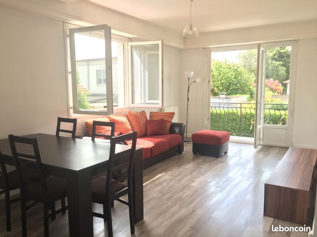 Appartement à louer, 75m², Pau