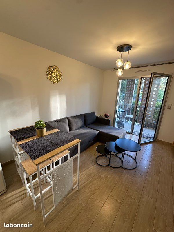 Appartement à louer, 47m², Marseille 8ème