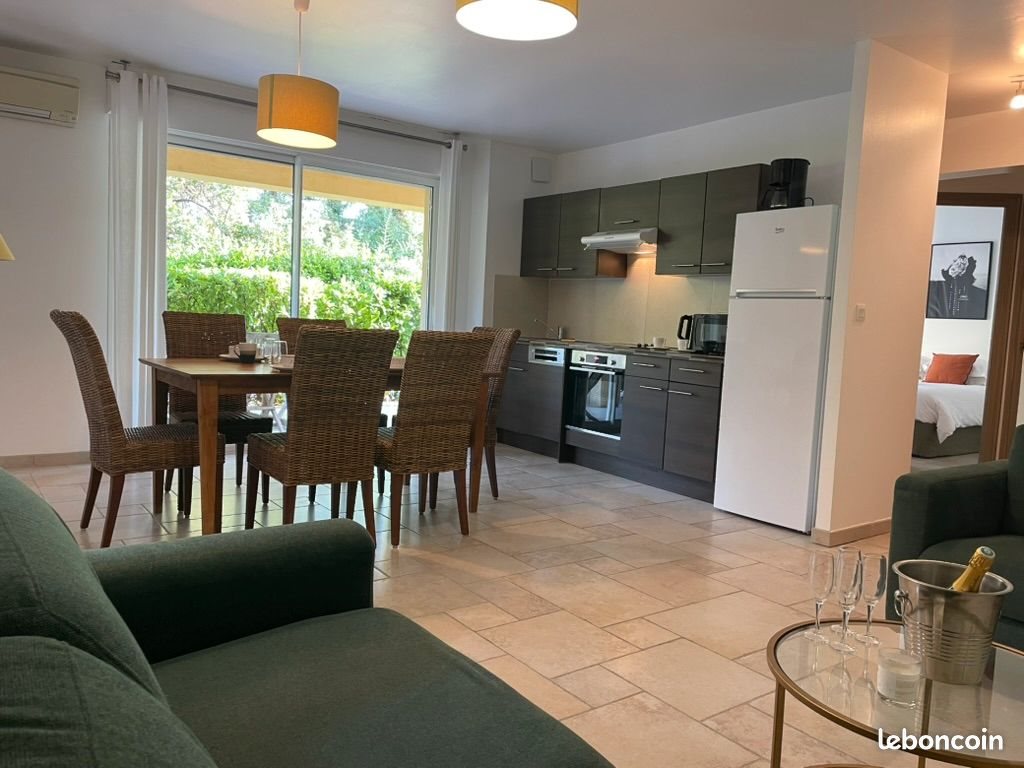 Appartement à louer, 60m², Montauroux