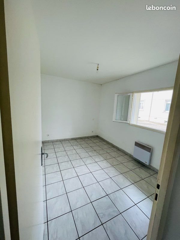 Appartement à louer, 28m², Sainte-Bazeille