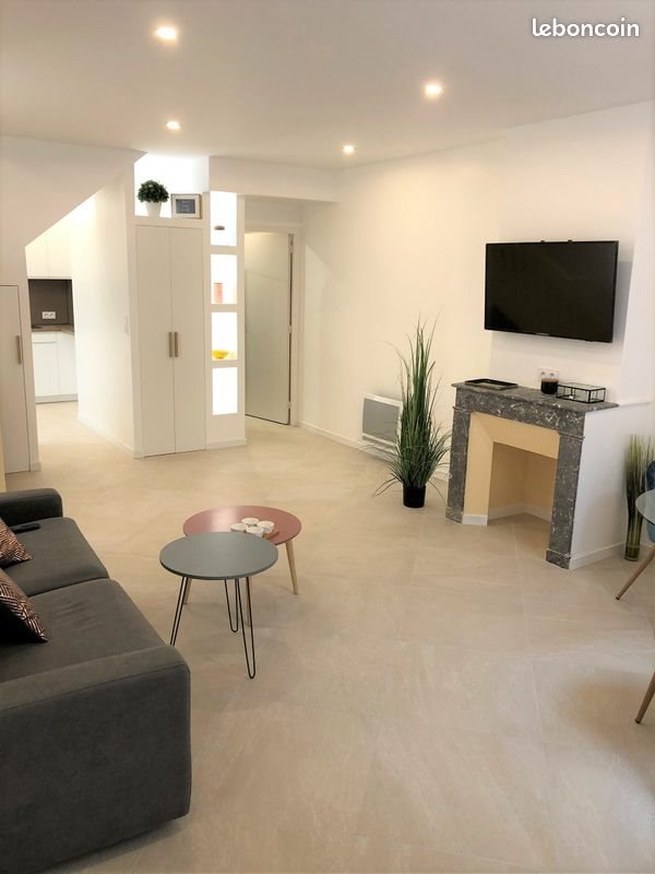 Appartement à louer, 68m², Bordeaux