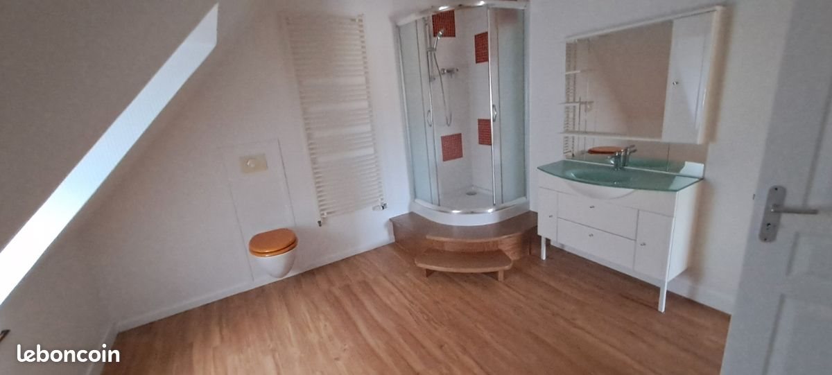 Appartement à louer, 45m², Montebourg
