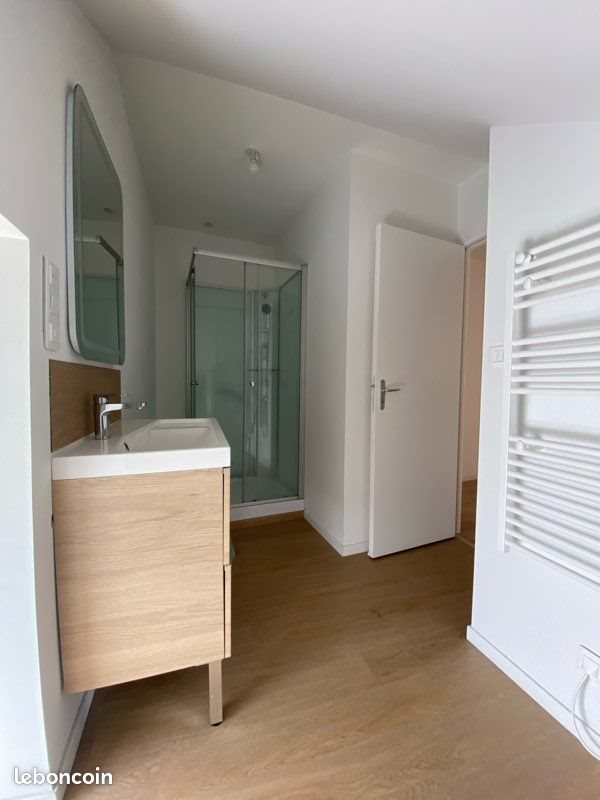 Appartement à louer, 63m², Malville
