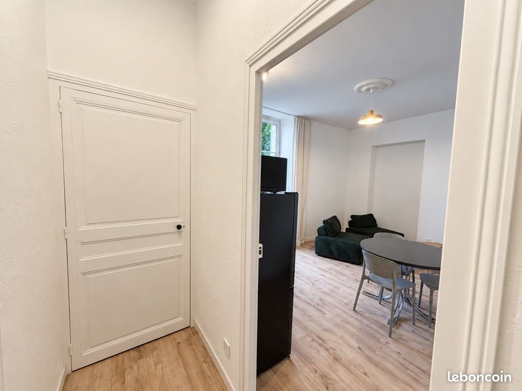 Appartement à louer, 48m², Gennes