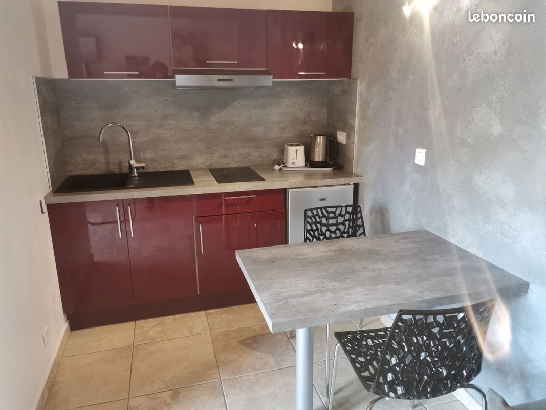 Appartement à louer, 20m², La Londe-les-Maures
