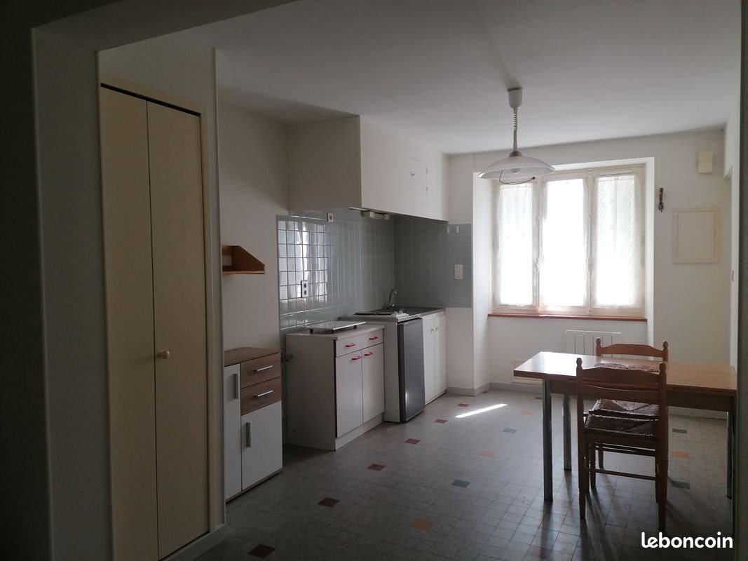 Appartement à louer, 22m², Saint-Benoît-de-Carmaux