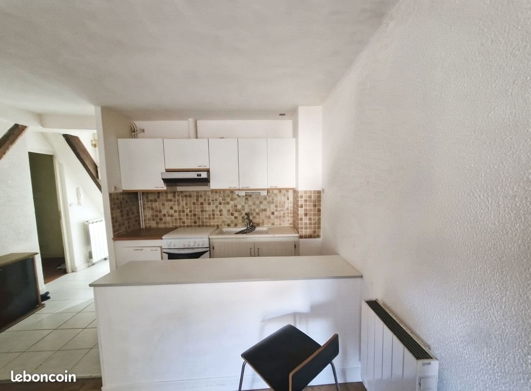 Appartement à louer, 43m², Prémery