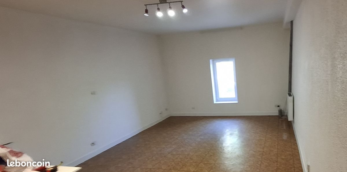 Appartement à louer, 43m², Prémery