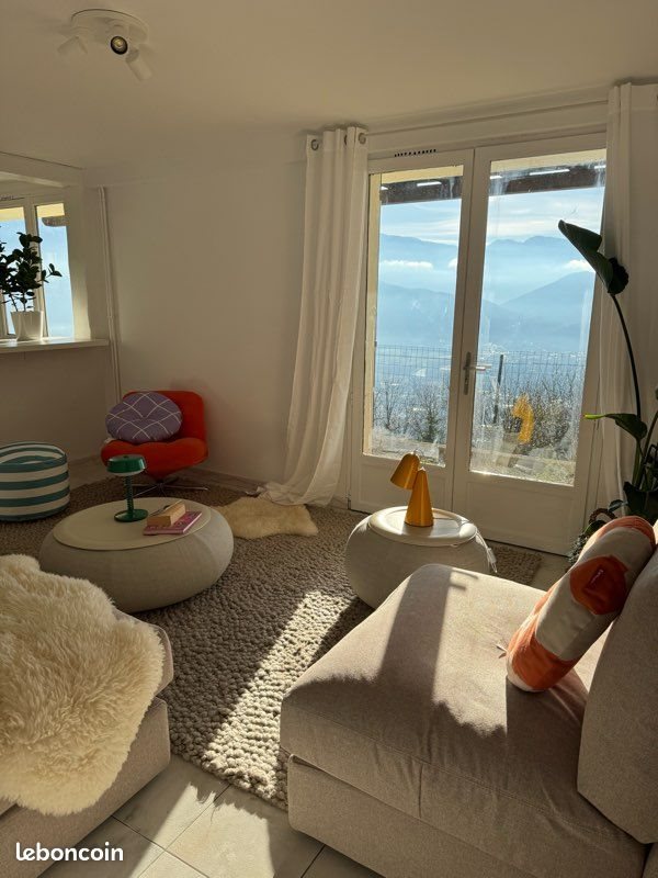 Appartement à louer, 70m², Corenc