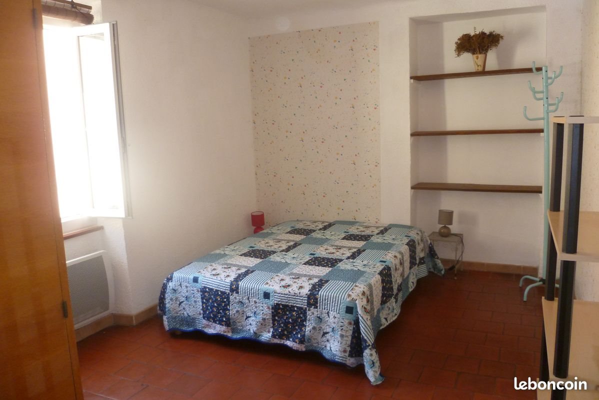 Appartement à louer, 70m², Saint-Florent-sur-Auzonnet