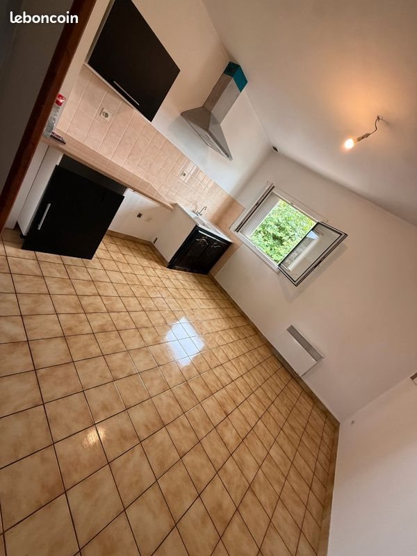 Appartement à louer, 90m², Sainte-Livrade-sur-Lot
