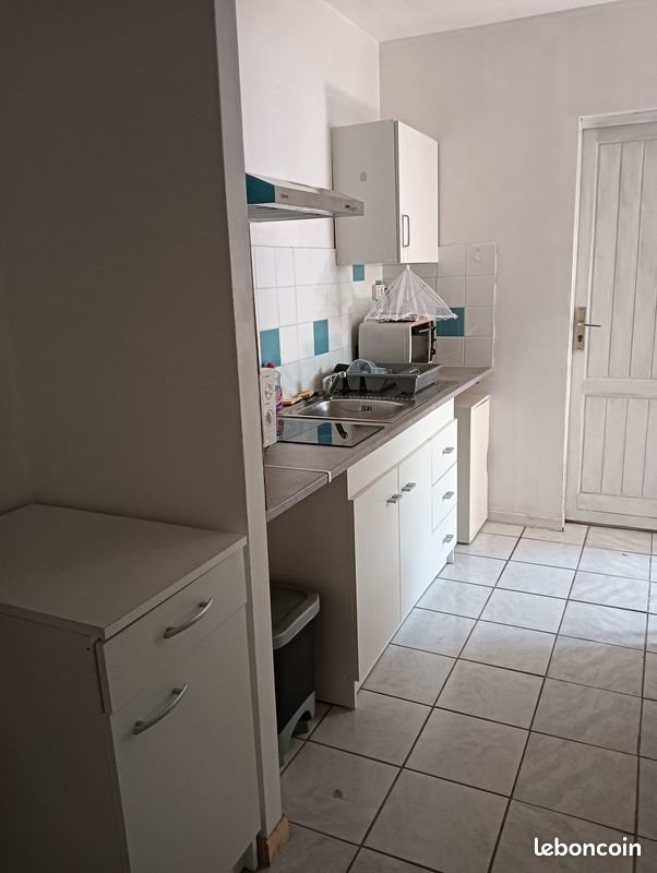 Appartement à louer, 22m², Saint-Christoly-de-Blaye