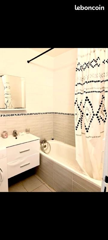Appartement à louer, 69m², Evry