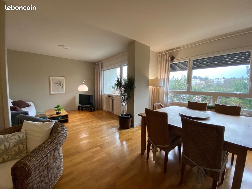 Appartement à louer, 80m², Caluire-et-Cuire