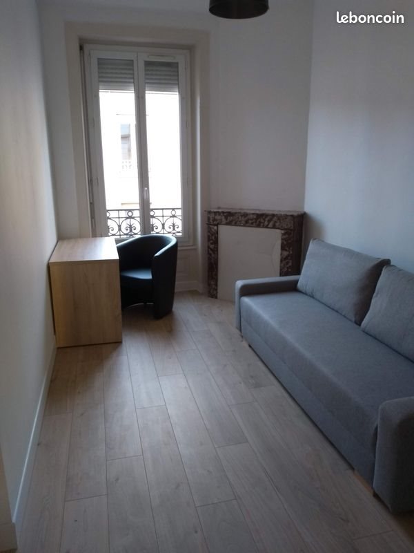Appartement à louer, 27m², Saint-Etienne