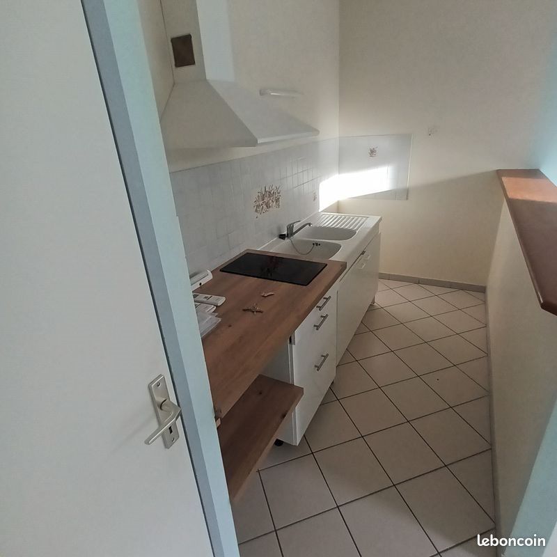 Appartement à louer, 45m², Nesle