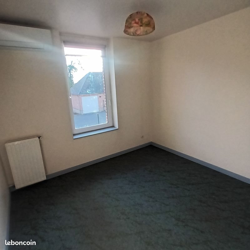 Appartement à louer, 45m², Nesle