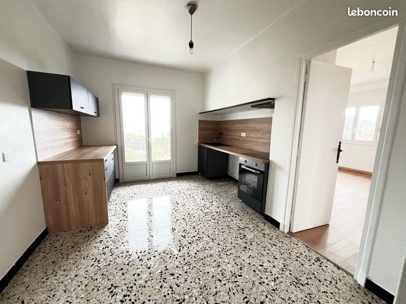 Appartement à louer, 75m², Furiani