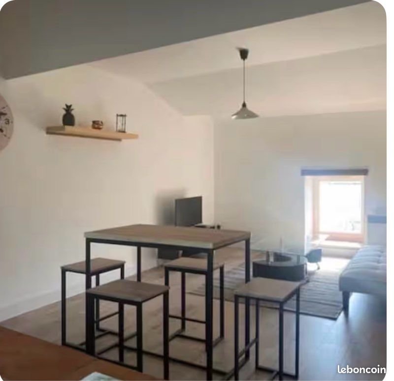 Appartement à louer, 53m², Aubenas