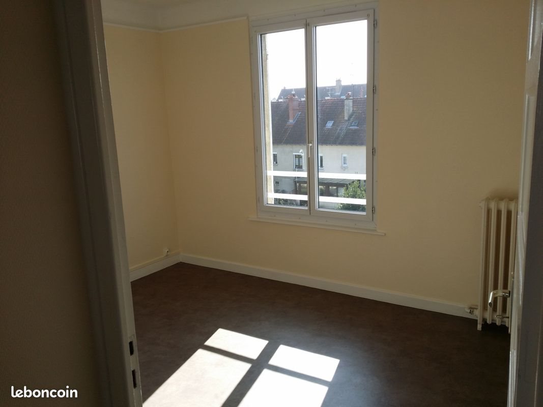 Appartement à louer, 61m², Moulins