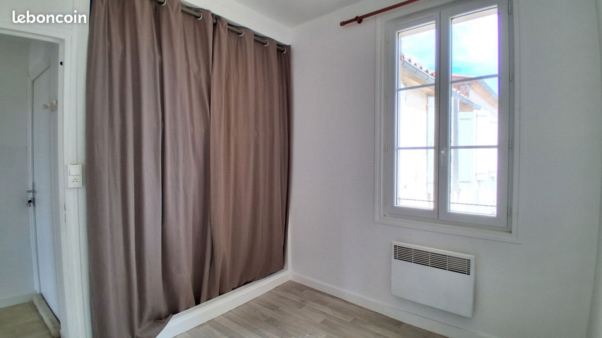 Appartement à louer, 45m², Rochefort