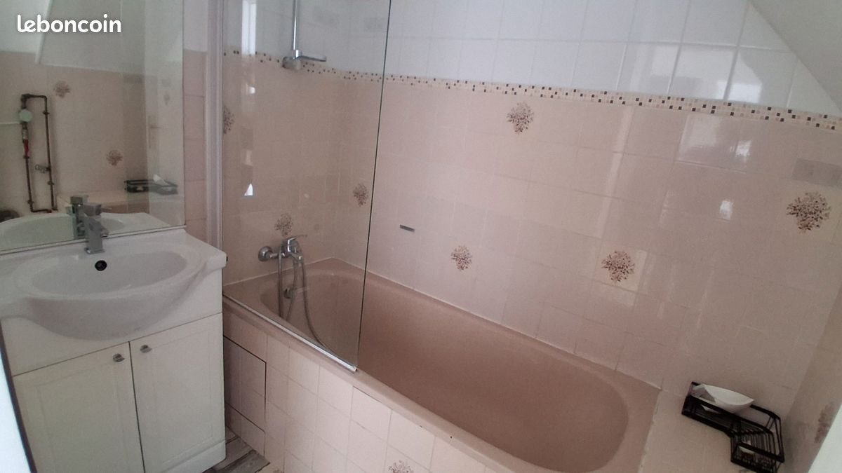 Appartement à louer, 45m², Rochefort