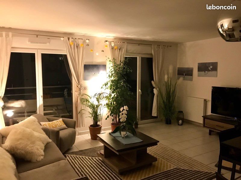 Appartement à louer, 70m², Divonne-les-Bains
