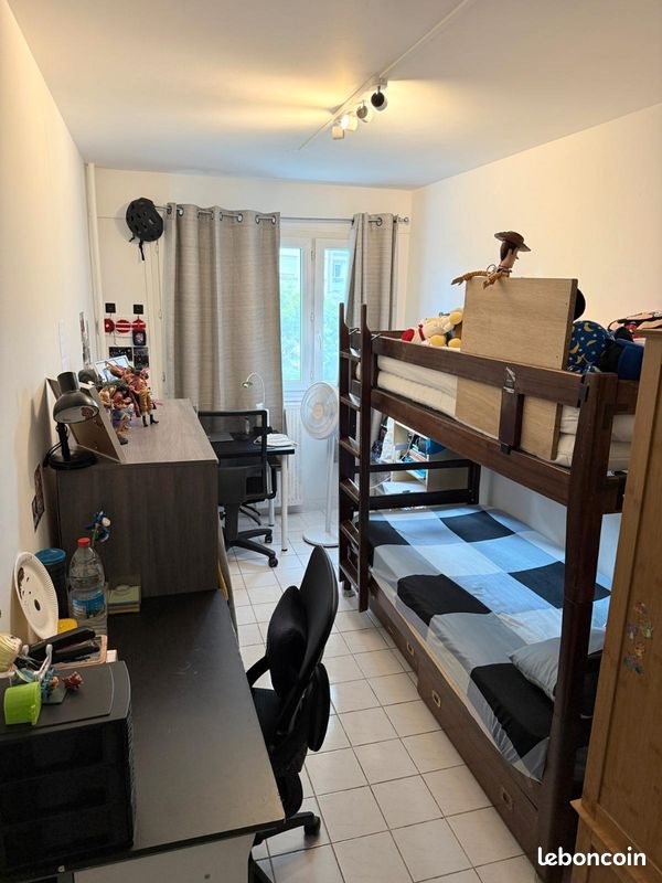 Appartement à louer, 65m², Colombes