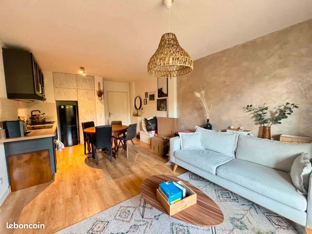 Appartement à louer, 41m², Cenon