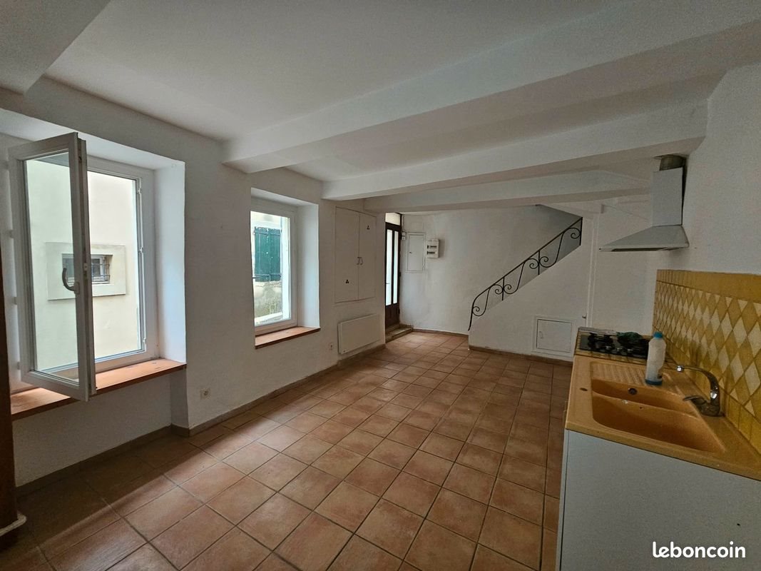 Maison à louer, 75m², La Redorte