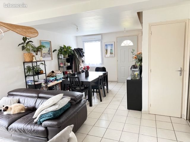 Maison à louer, 90m², Pommeret