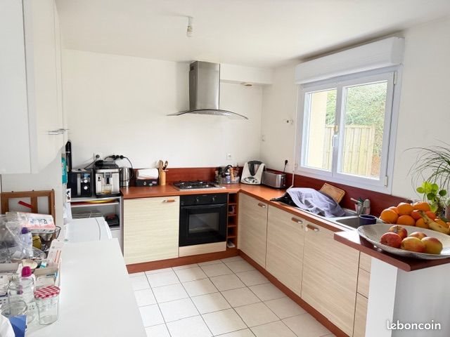 Maison à louer, 90m², Pommeret