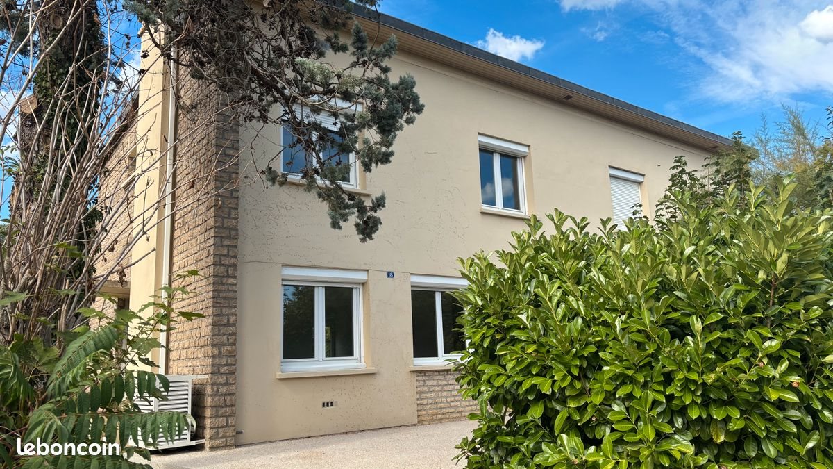Maison à louer, 90m², Santenay