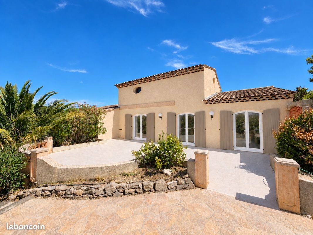 Maison à louer, 110m², Le Plan-de-la-Tour
