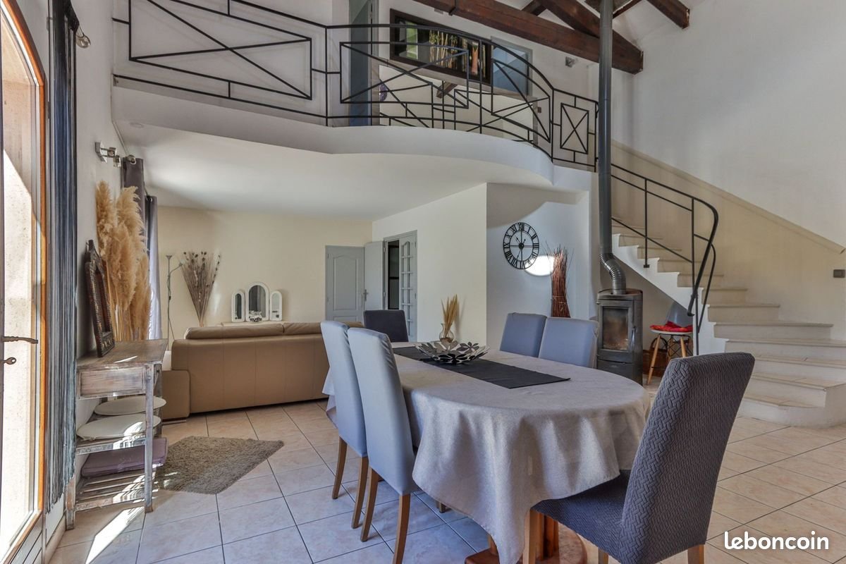 Maison à louer, 110m², Le Plan-de-la-Tour