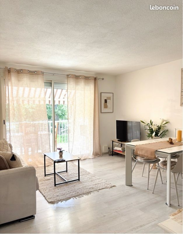 Appartement à louer, 40m², Fréjus
