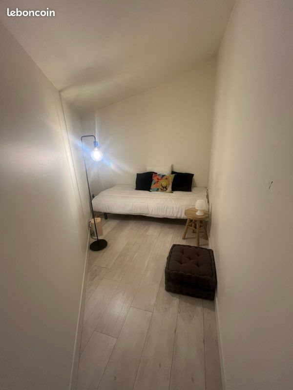 Appartement à louer, 23m², Talence