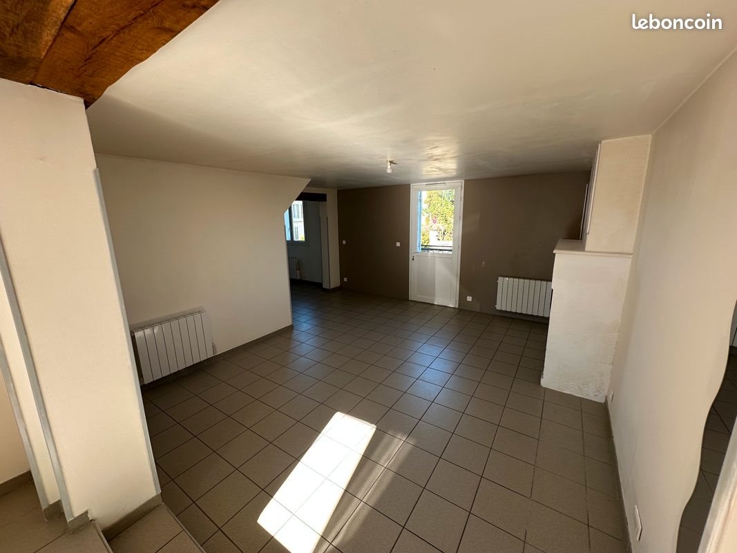 Appartement à louer, 95m², Abzac