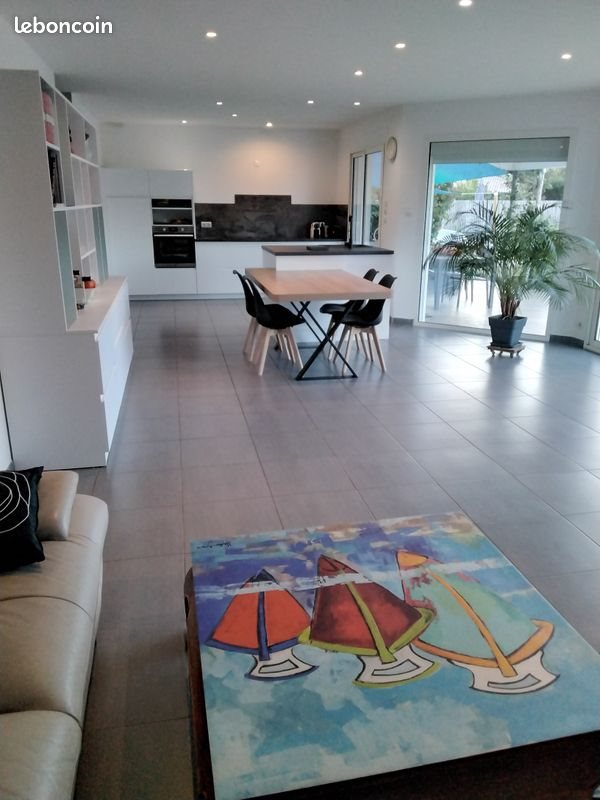 Maison à vendre, 170m², Arès