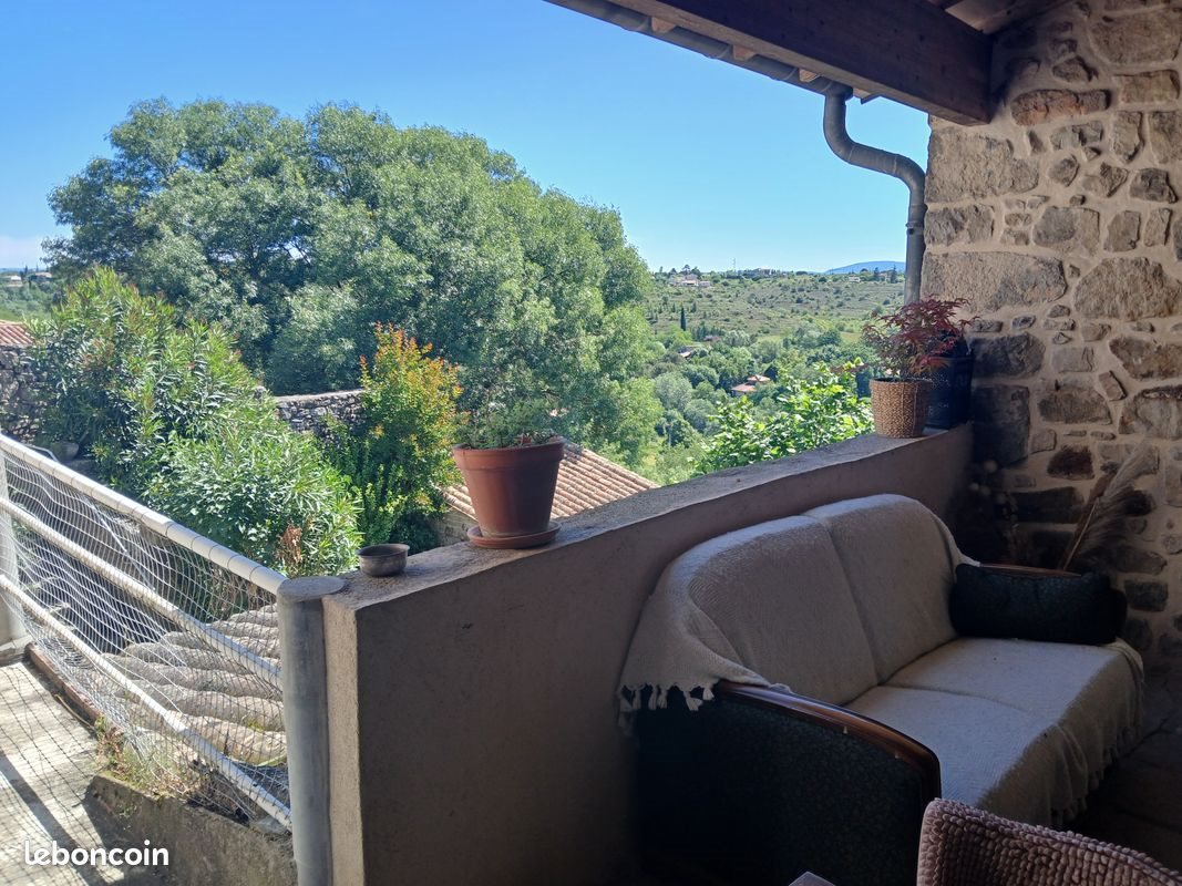Maison à louer, 60m², Lablachère