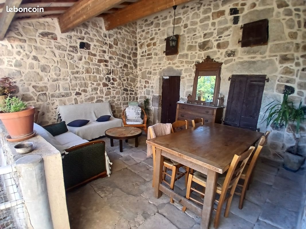 Maison à louer, 60m², Lablachère