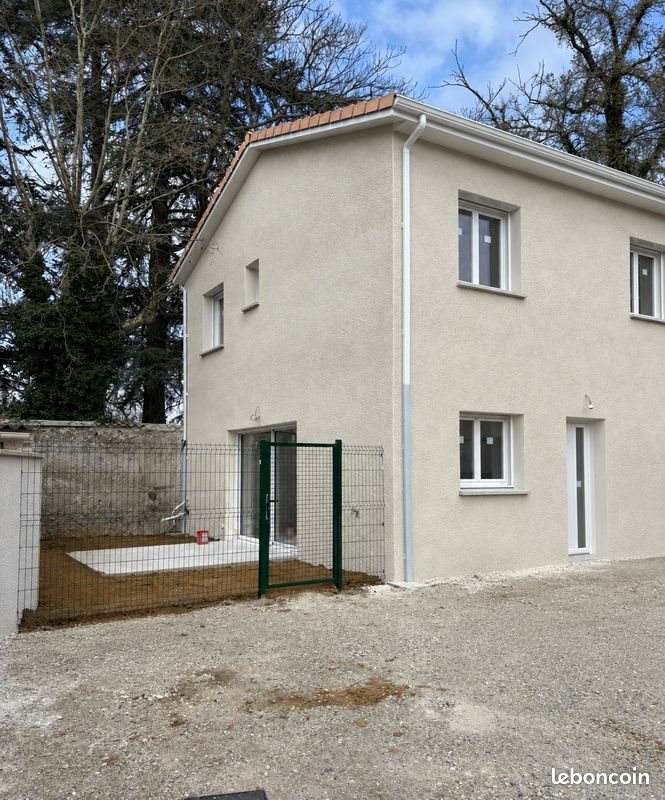 Maison à louer, 90m², Chatuzange-le-Goubet