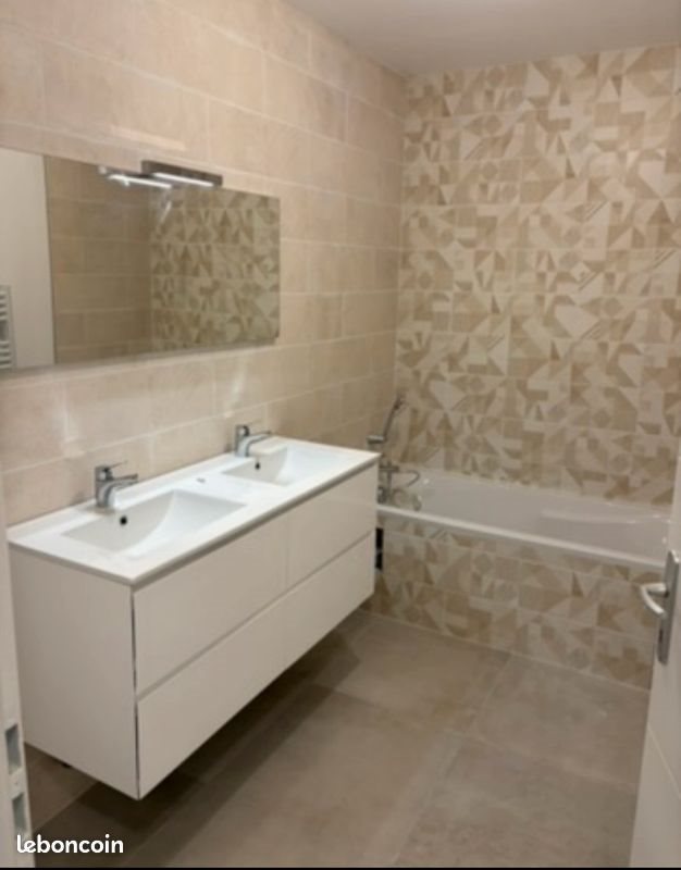 Maison à louer, 90m², Chatuzange-le-Goubet