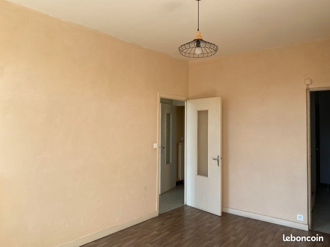 Appartement à louer, 59m², Saint-Amand-Montrond