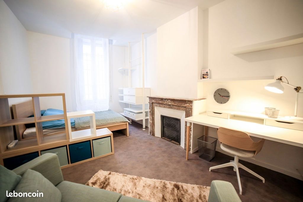 Appartement à louer, 27m², Nîmes