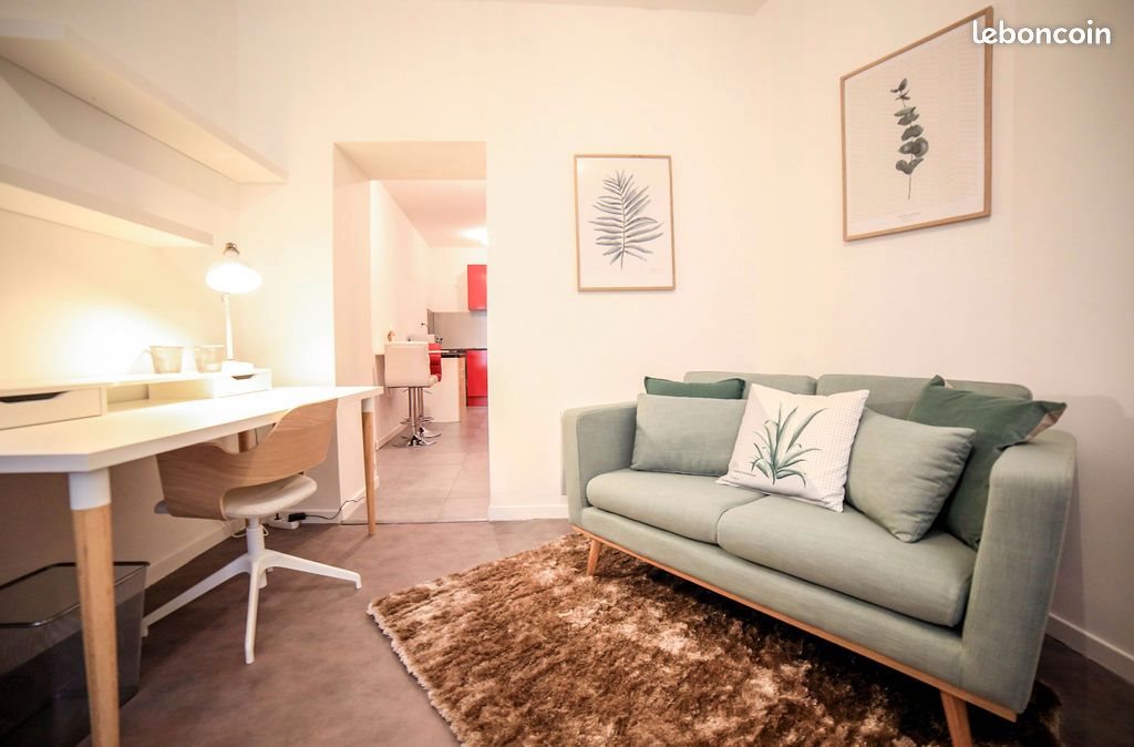 Appartement à louer, 27m², Nîmes